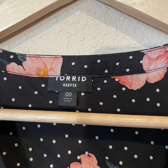 Torrid Harper Blouse - Picture 3 of 3